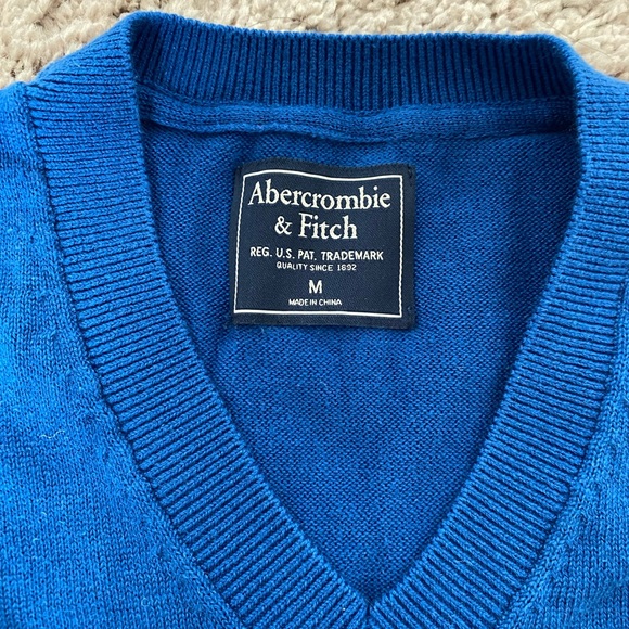 Abercrombie and Fitch Blue V-Neck Sweater - Picture 3 of 3